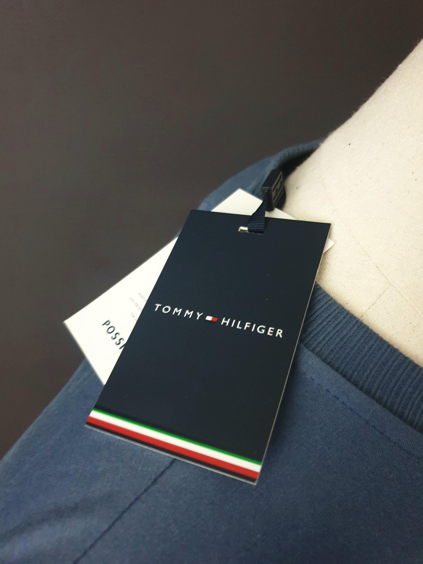 TOMMY HILFIGER Henley in faded Indigo