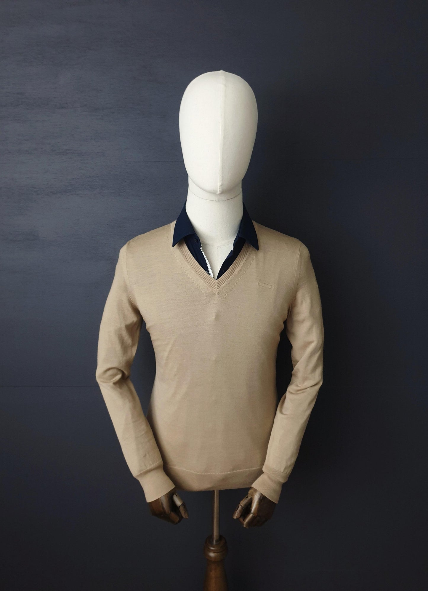 BURBERRY Vintage Fine Wool V-Neck Sweater