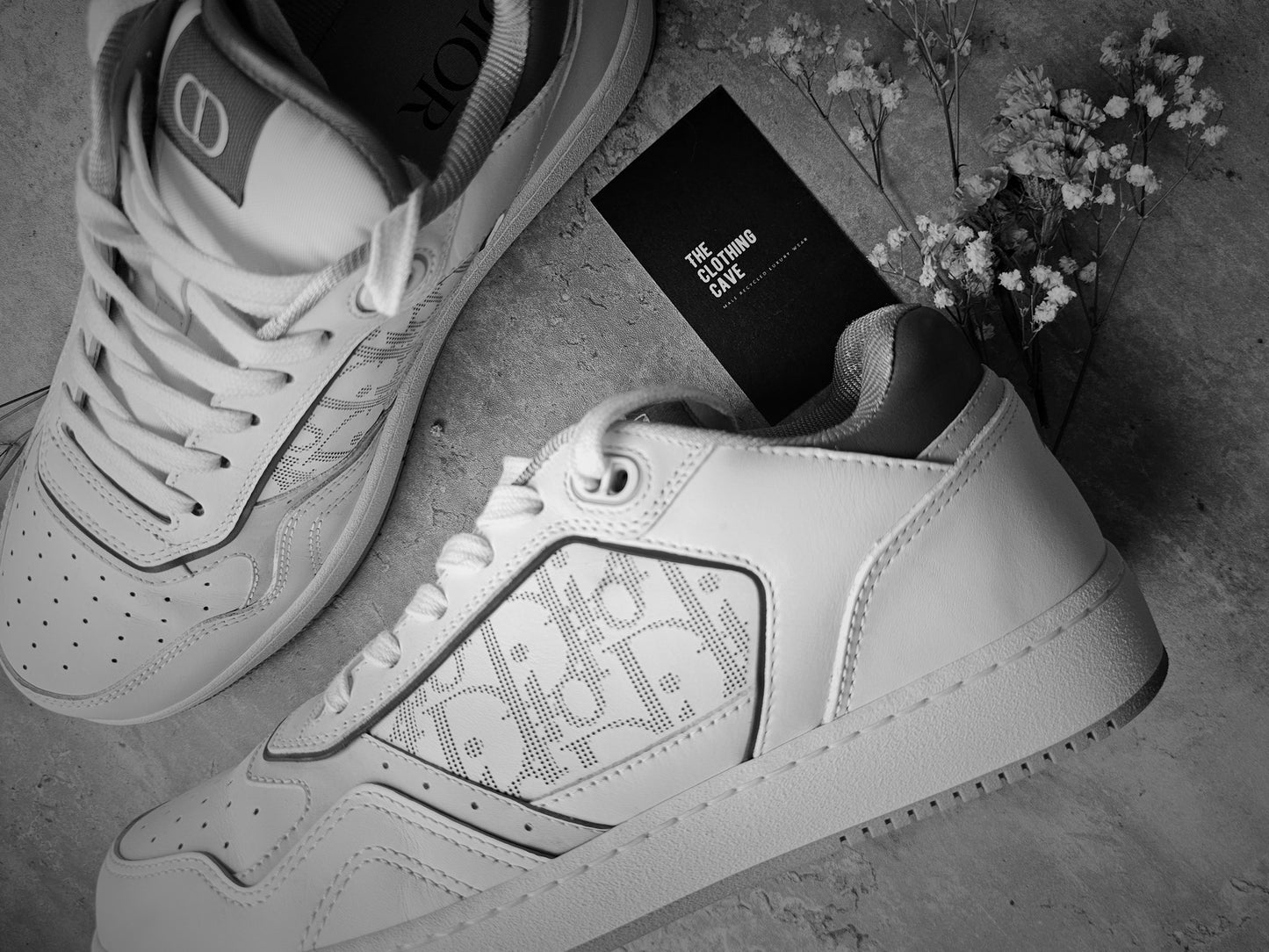 DIOR B27 Smooth Calfskin and Dior Oblique Galaxy Leather Low-Top Sneakers