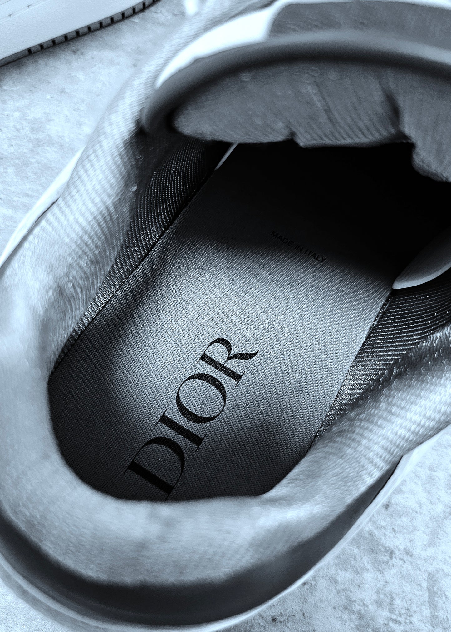 DIOR B27 Smooth Calfskin and Dior Oblique Galaxy Leather Low-Top Sneakers