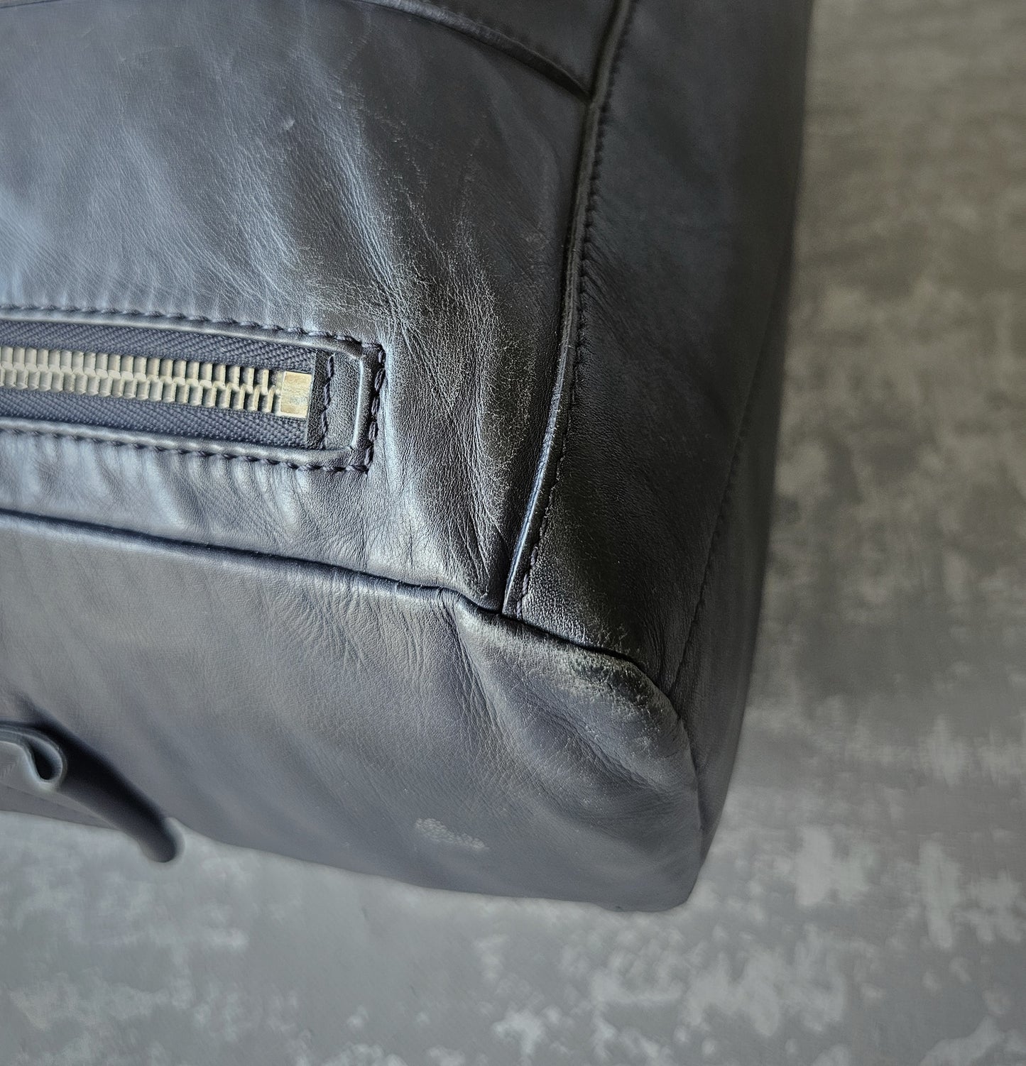 LOUIS VUITTON V Line Start Soft Nappa Travel Holdall