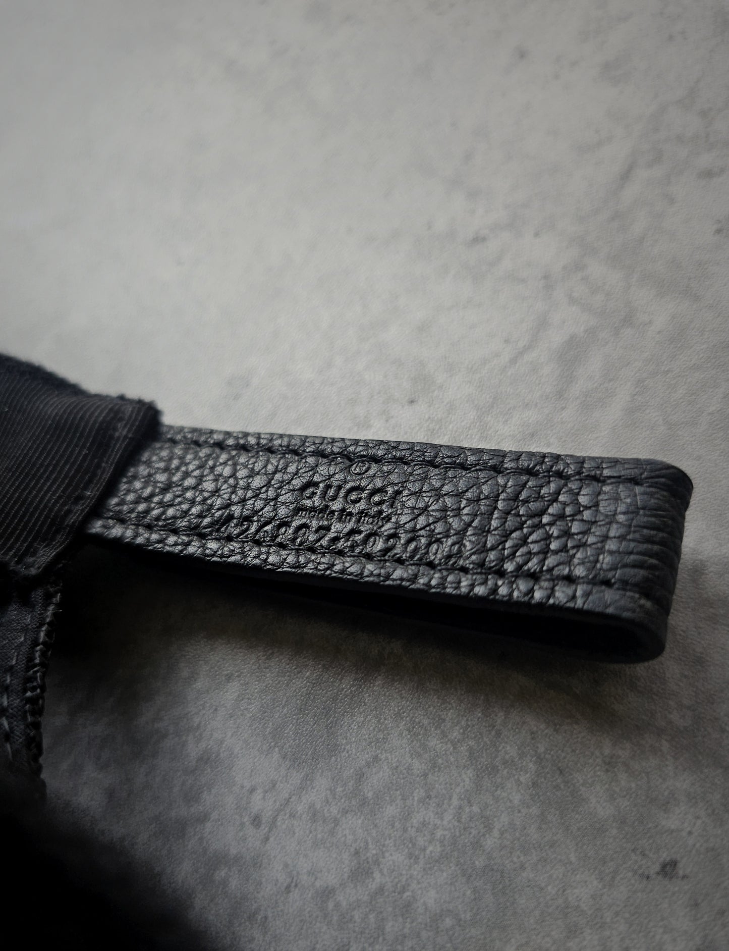 GUCCI Grained Calfskin Logo Tucker Cap
