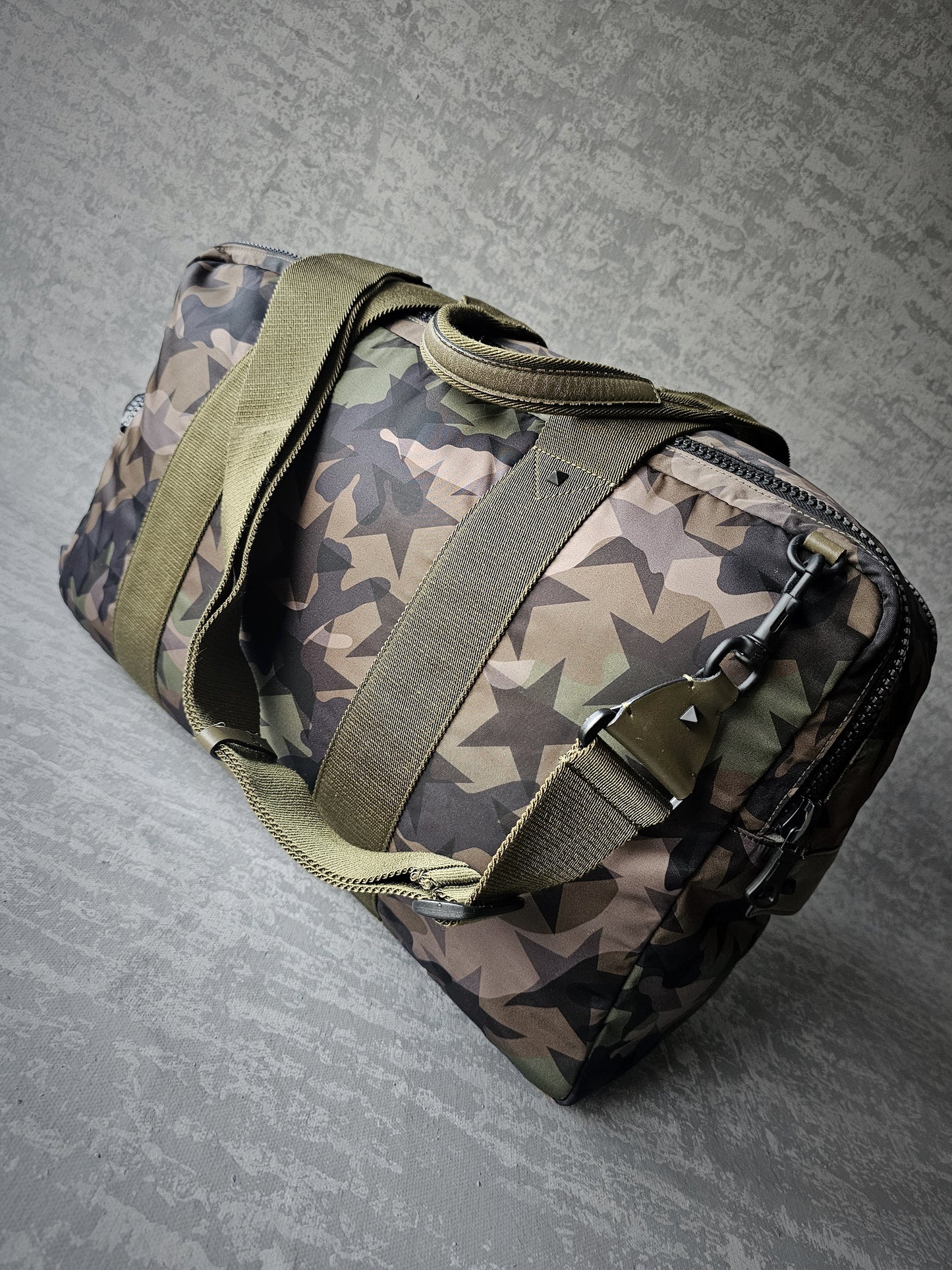 VALENTINO GARAVANI Exclusive Starred Camouflage Duffle Bag