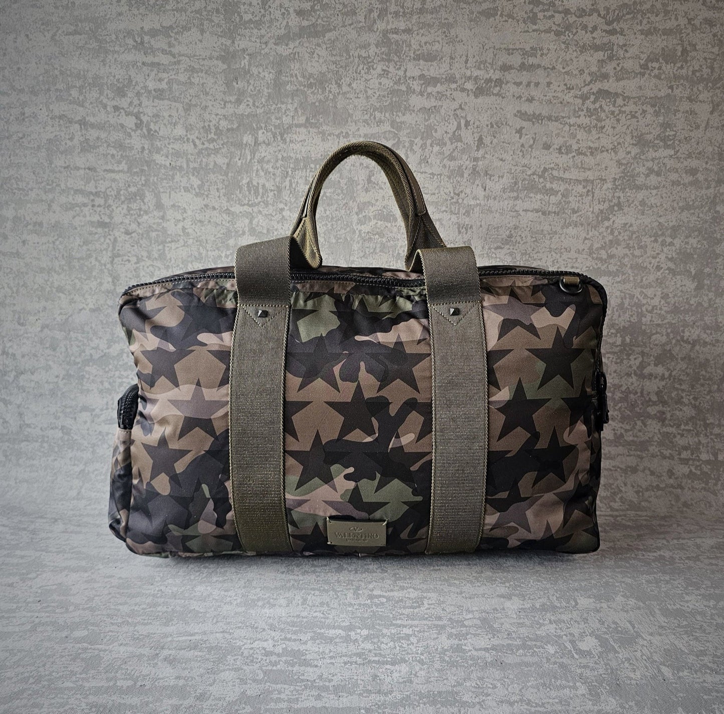 VALENTINO GARAVANI Exclusive Starred Camouflage Duffle Bag