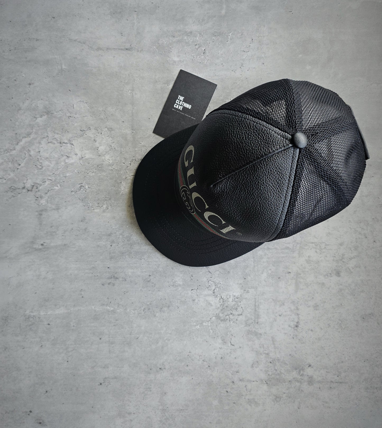 GUCCI Grained Calfskin Logo Tucker Cap