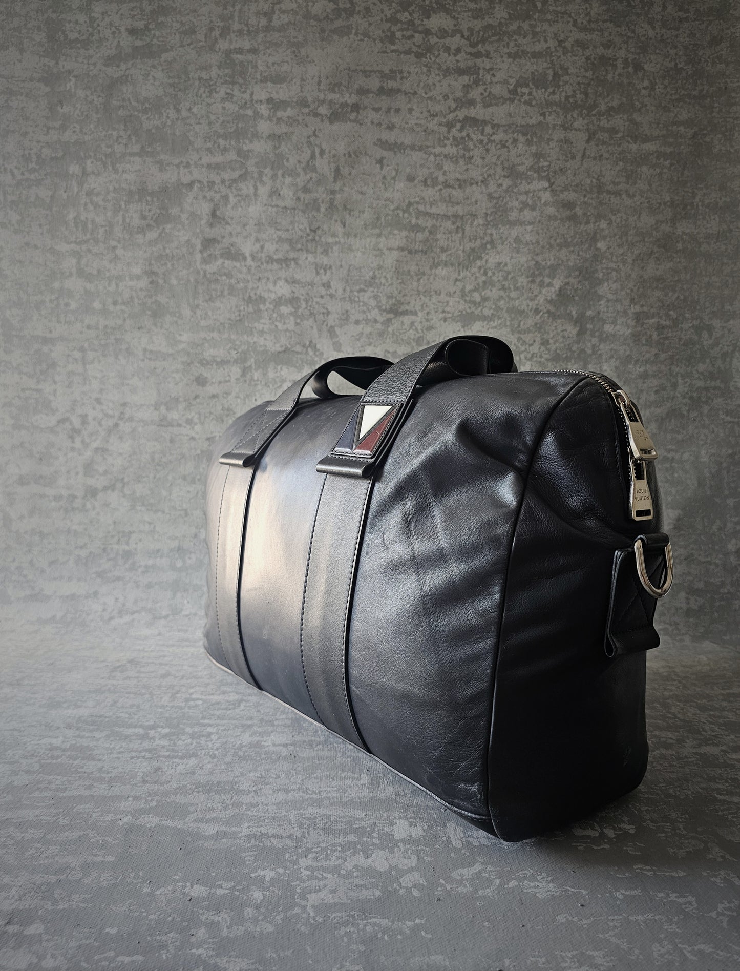 LOUIS VUITTON V Line Start Soft Nappa Travel Holdall