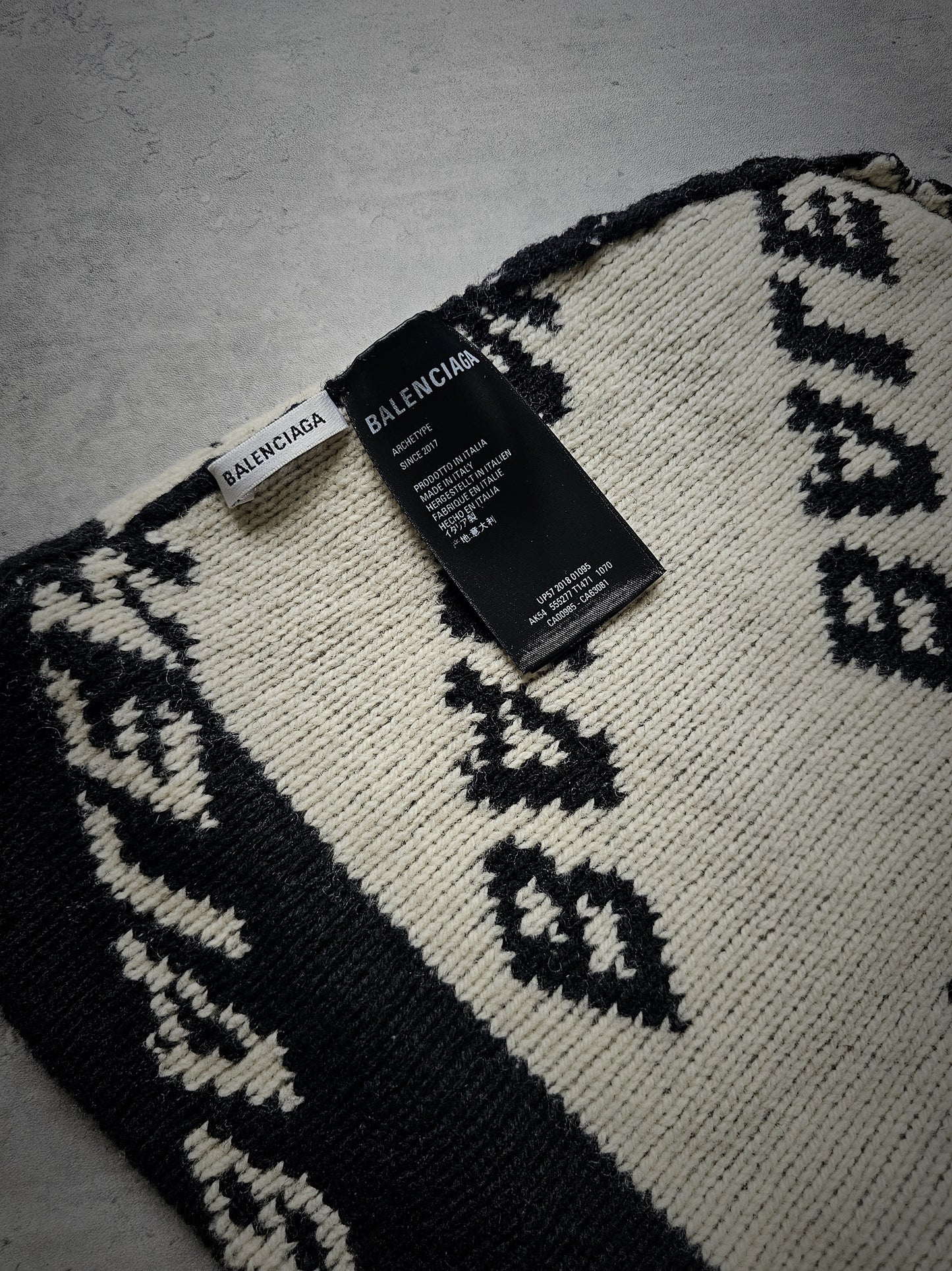 BALENCIAGA All-Over Logo Beanie Black