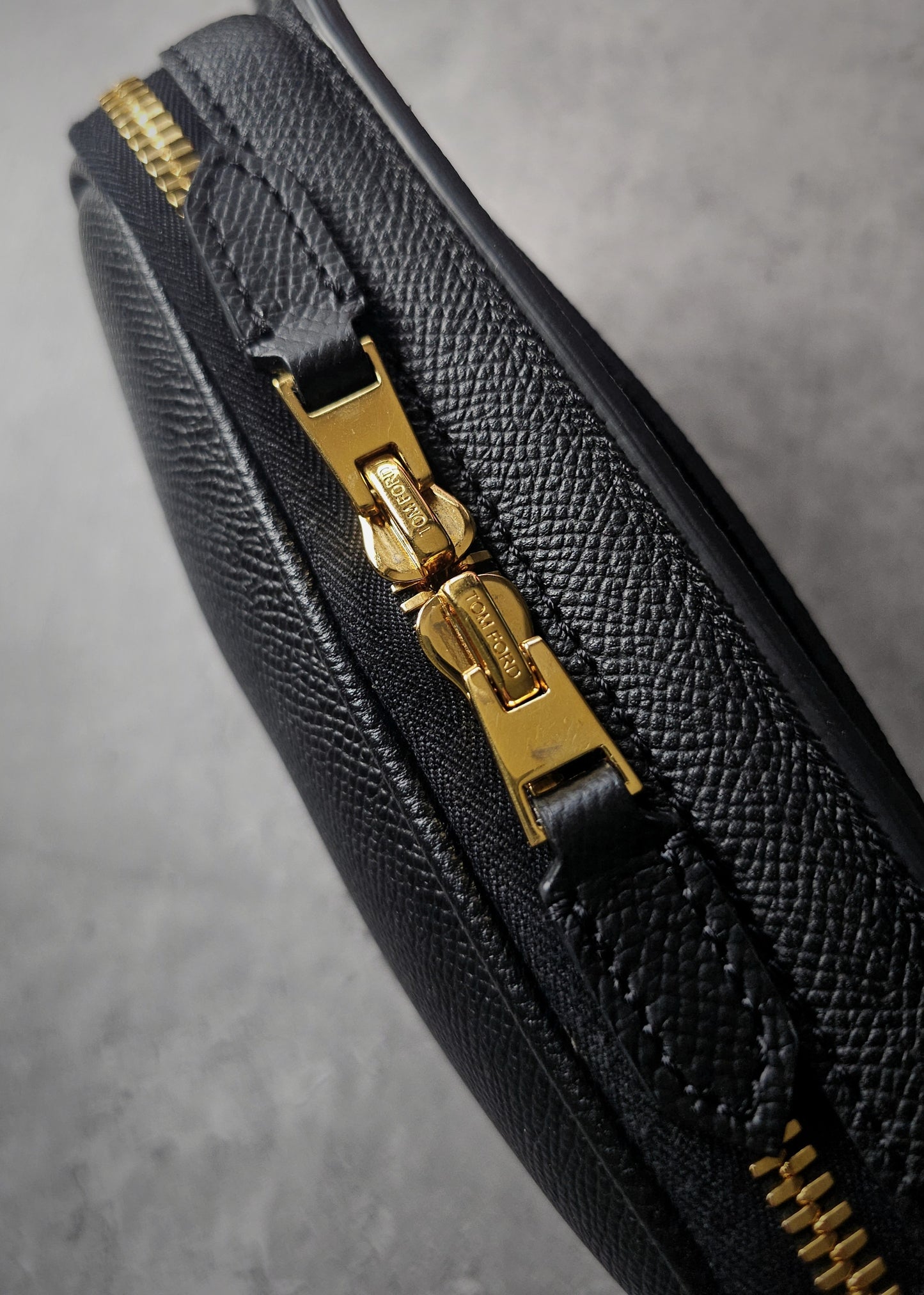 TOM FORD Full Grain Texturized Leather Belt Bag