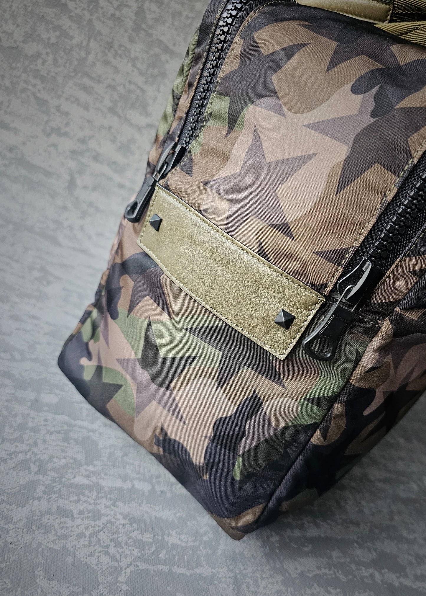 VALENTINO GARAVANI Exclusive Starred Camouflage Duffle Bag