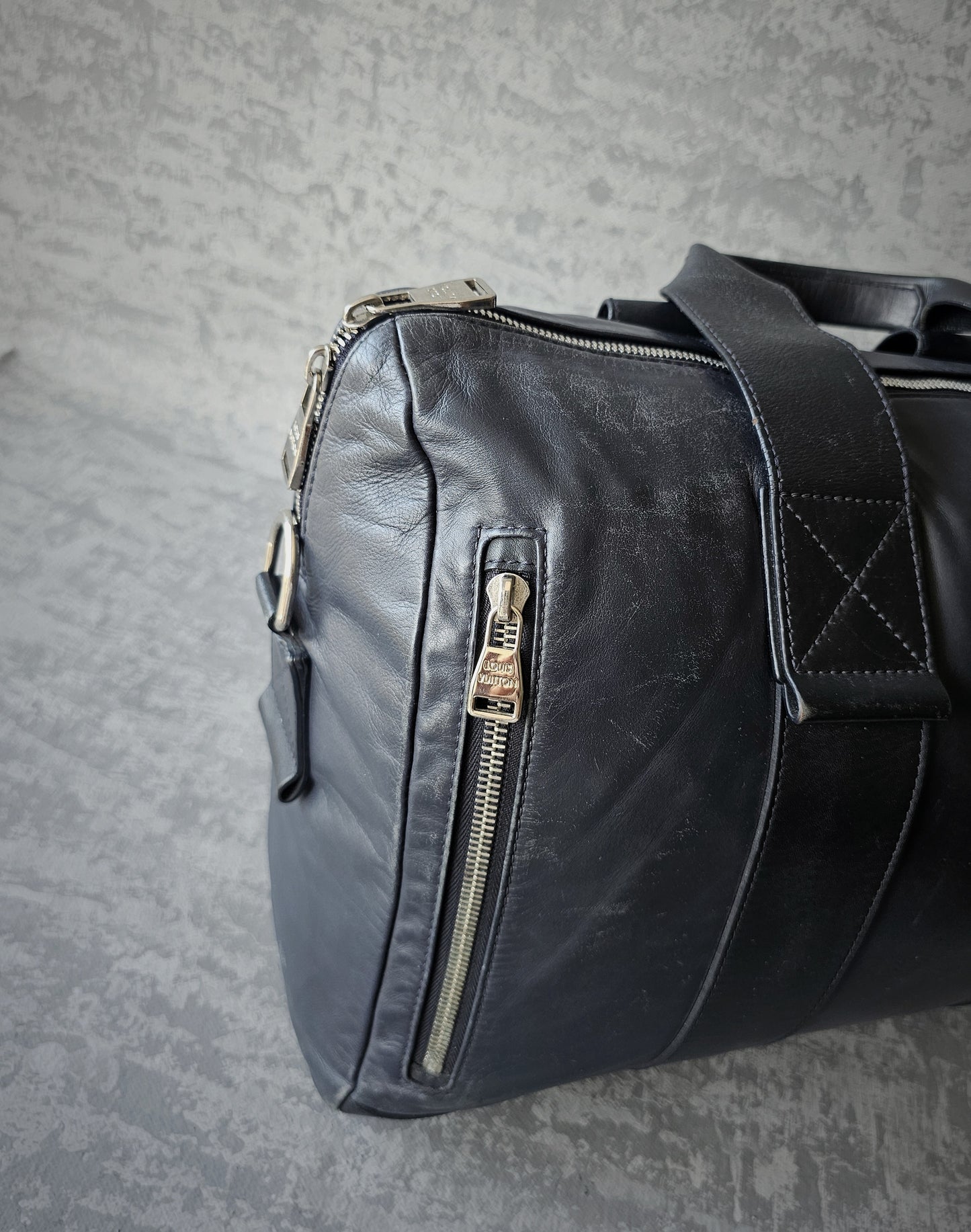 LOUIS VUITTON V Line Start Soft Nappa Travel Holdall