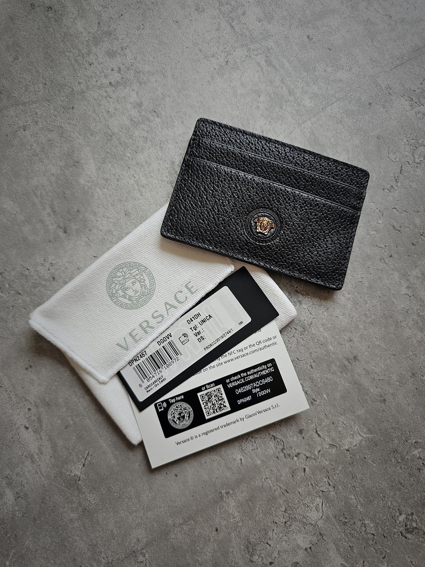 VERSACE Pebble Leather Medusa Icon Card Holder
