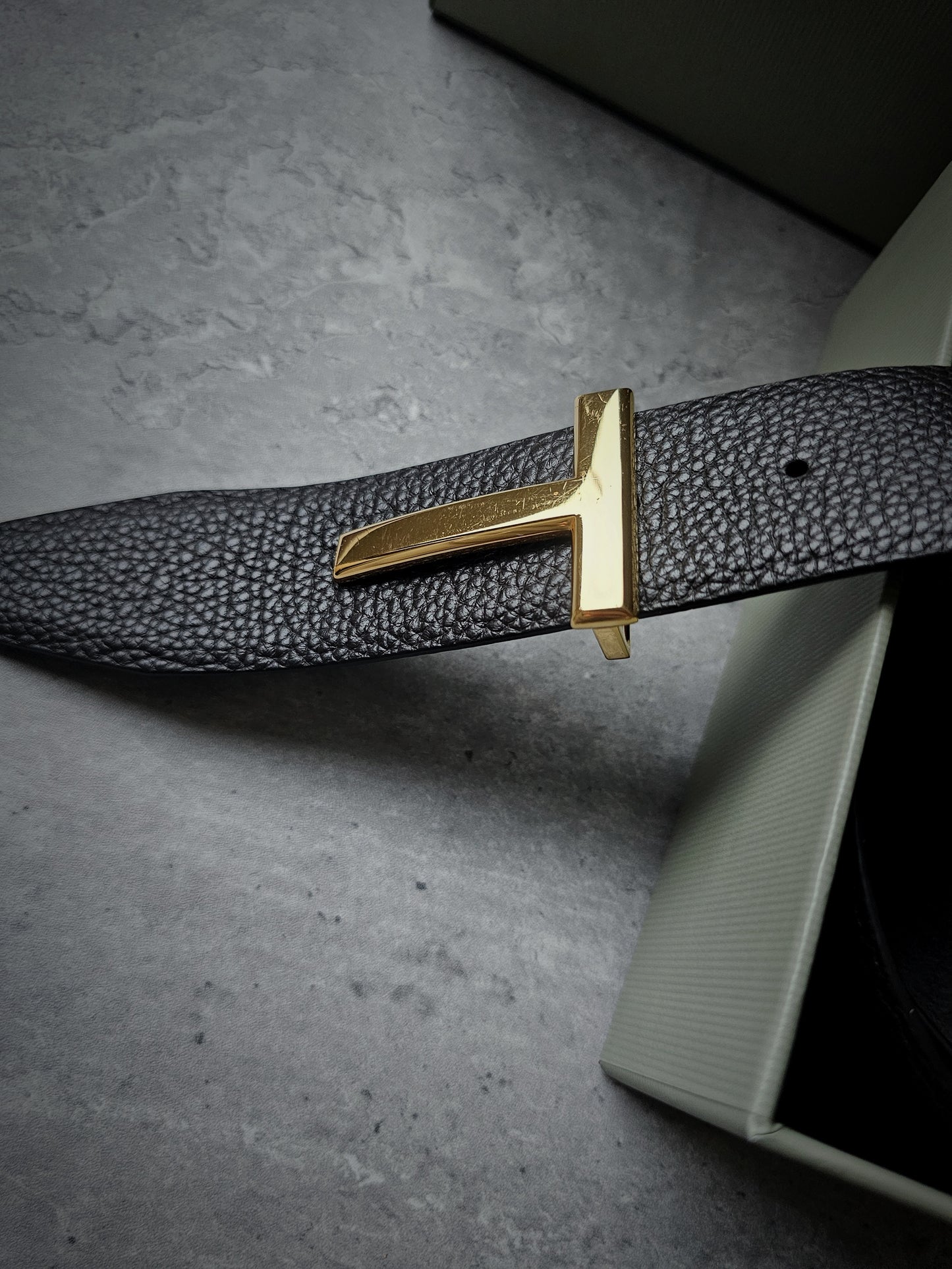 TOM FORD T Buckle Soft Grain Reversible 40mm Belt in Brown & Black