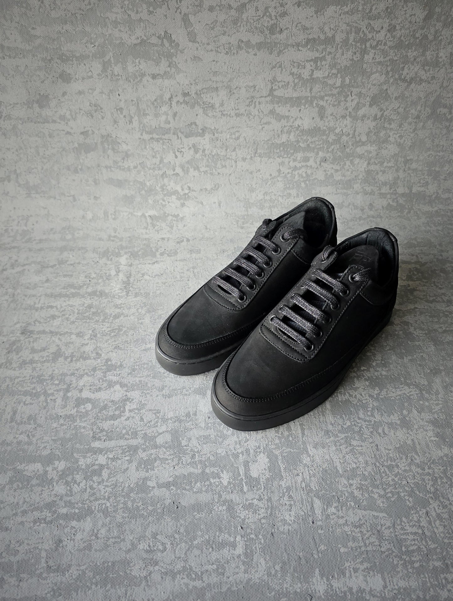FILLING PIECES Low Top Ripple Nubuck Sneakers