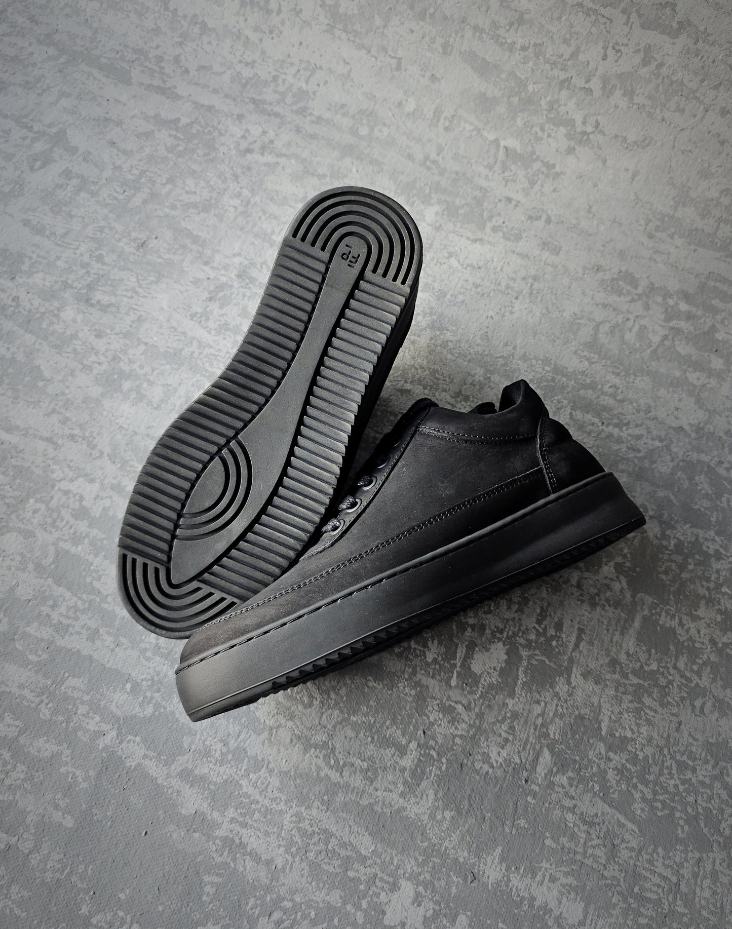 FILLING PIECES Low Top Ripple Nubuck Sneakers
