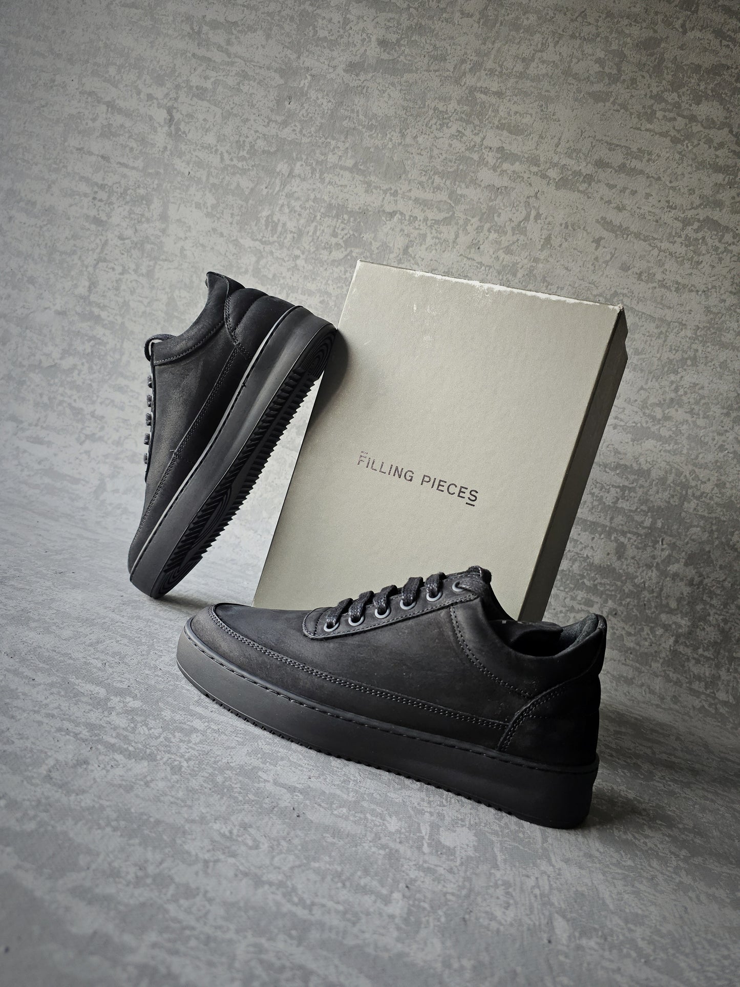 FILLING PIECES Low Top Ripple Nubuck Sneakers