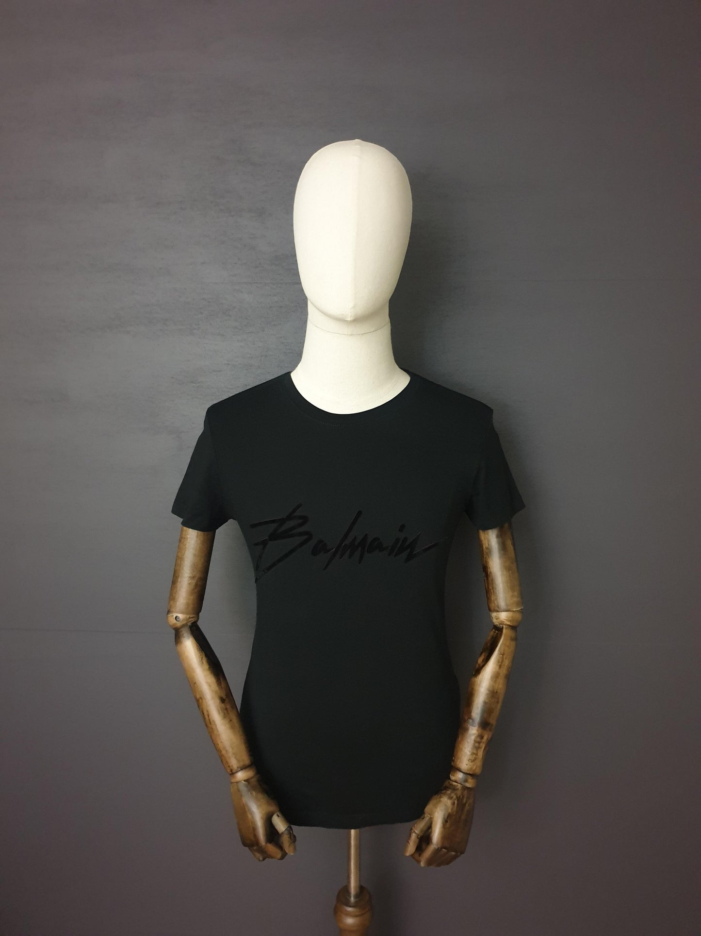 BALMAIN Exclusive Signature Logo T-Shirt