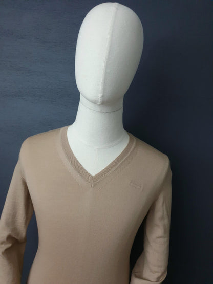 BURBERRY Vintage Fine Wool V-Neck Sweater