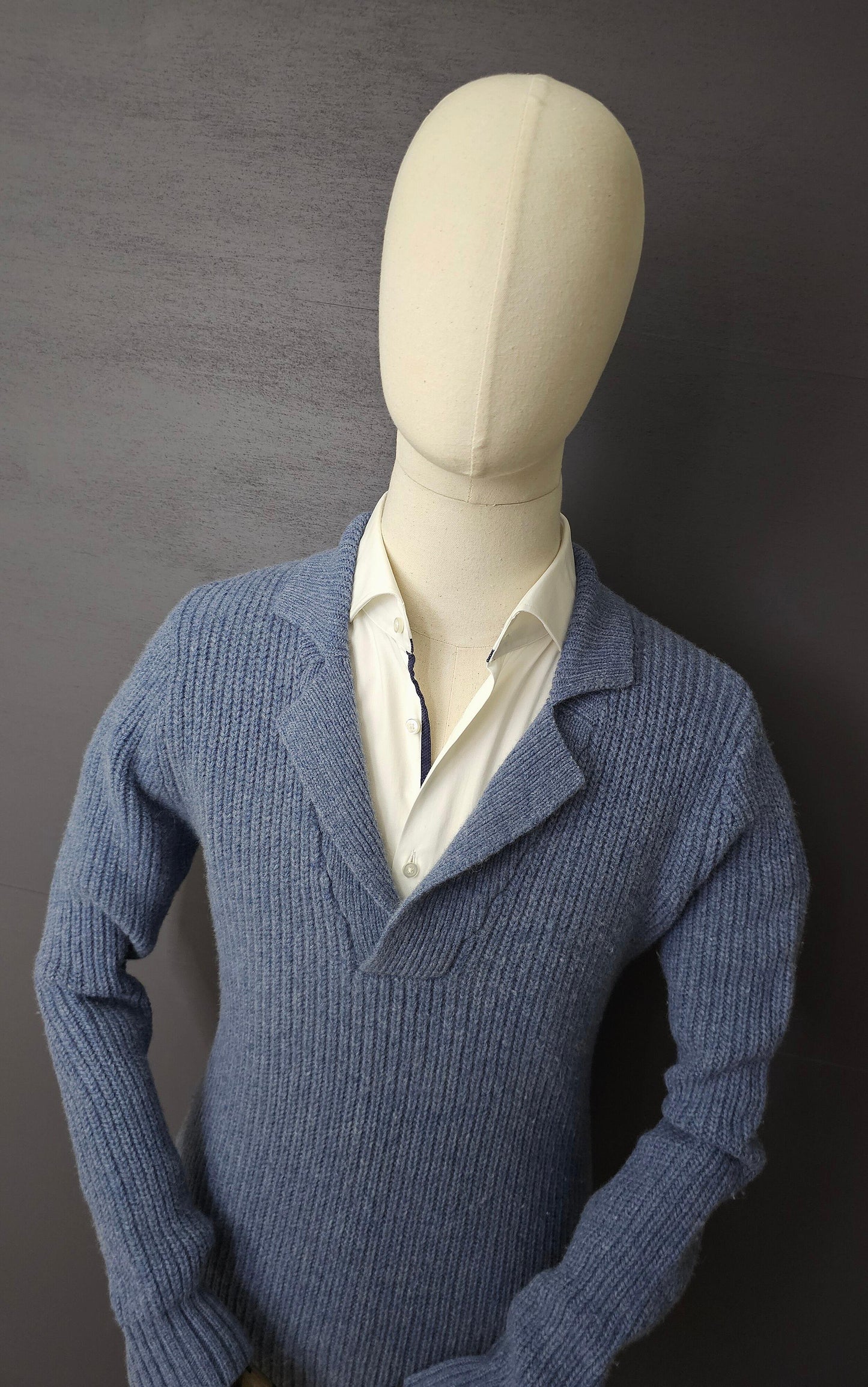 GANT Vintage Rugger Lambswool V-Neck Sweater