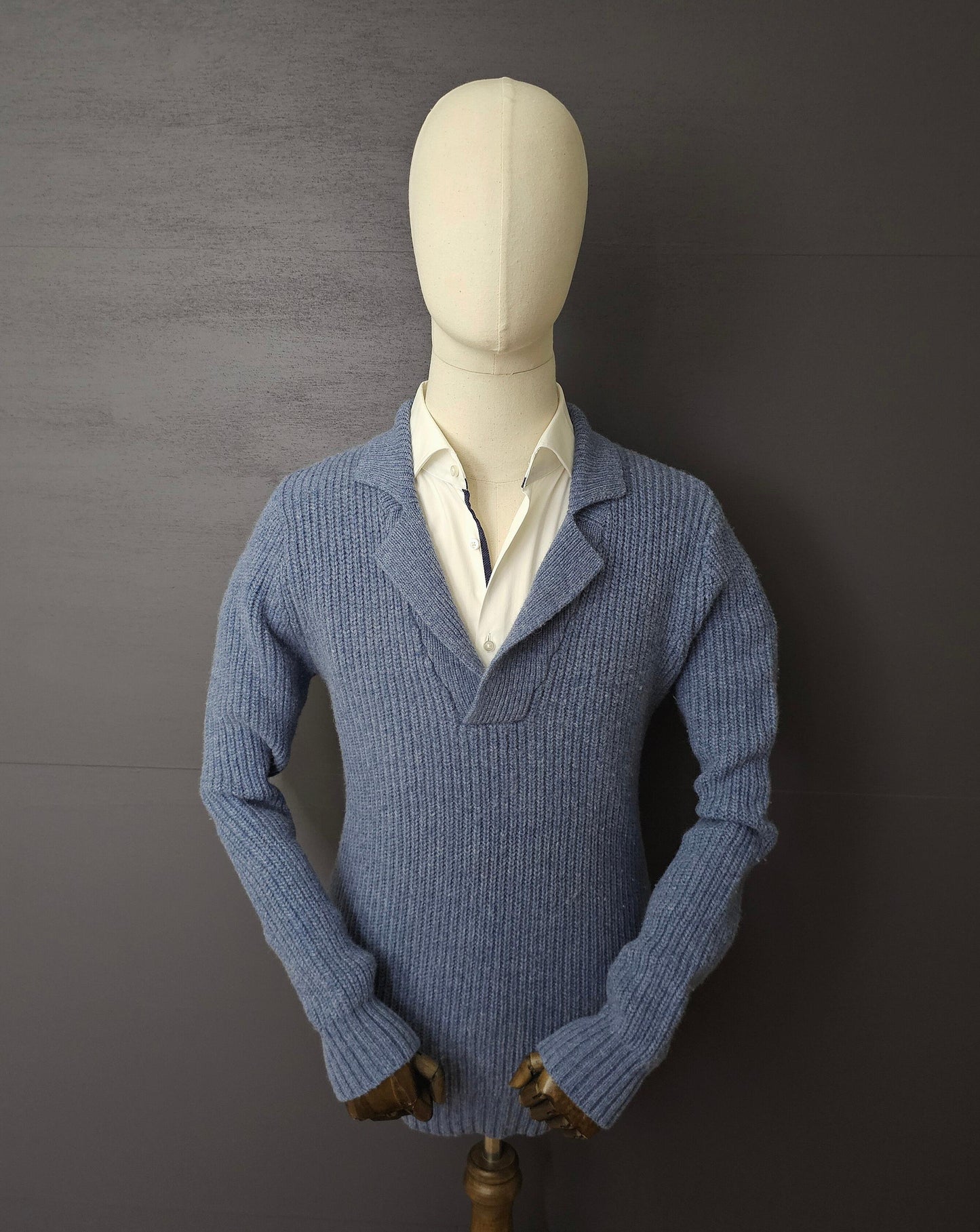 GANT Vintage Rugger Lambswool V-Neck Sweater
