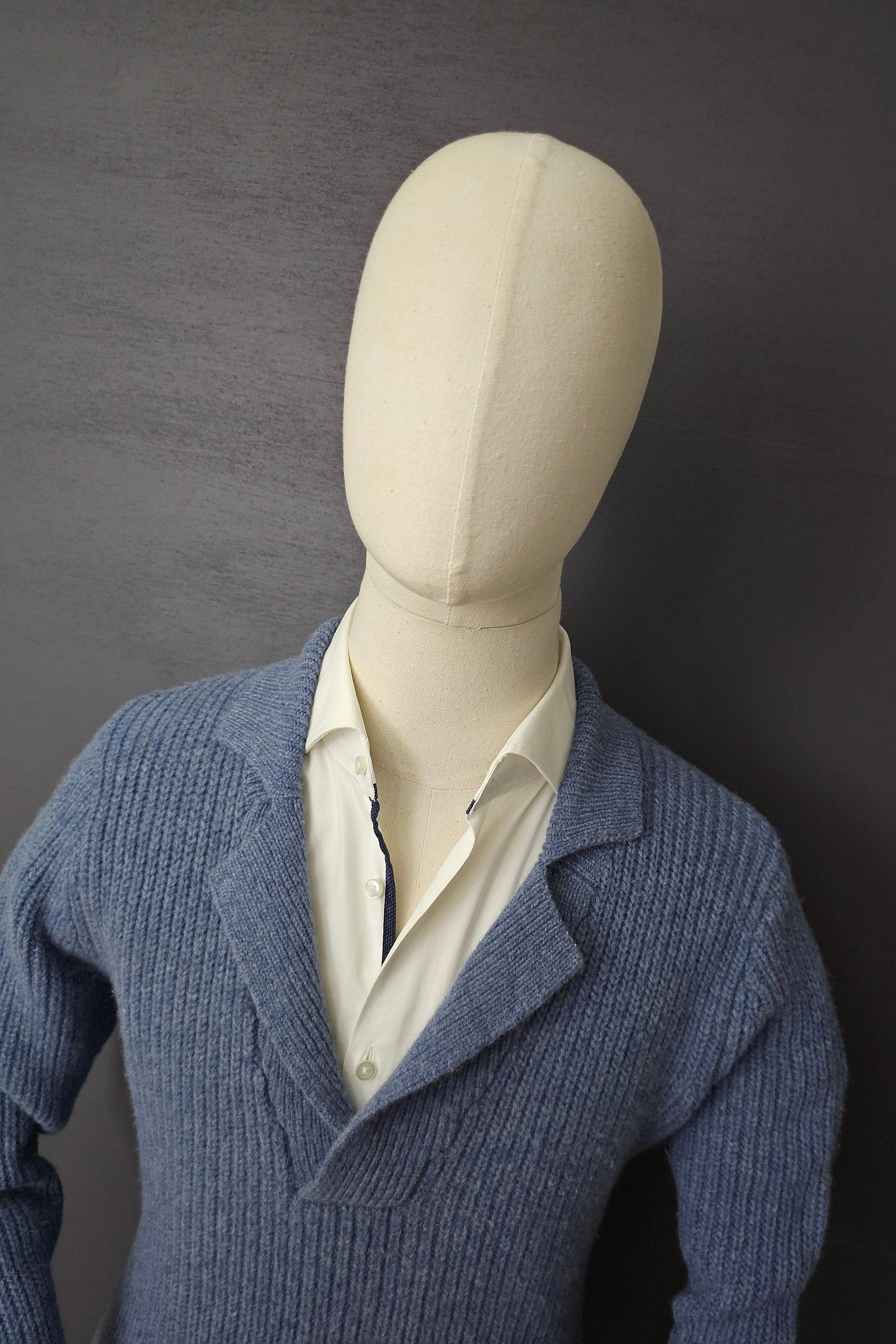 GANT Vintage Rugger Lambswool V-Neck Sweater