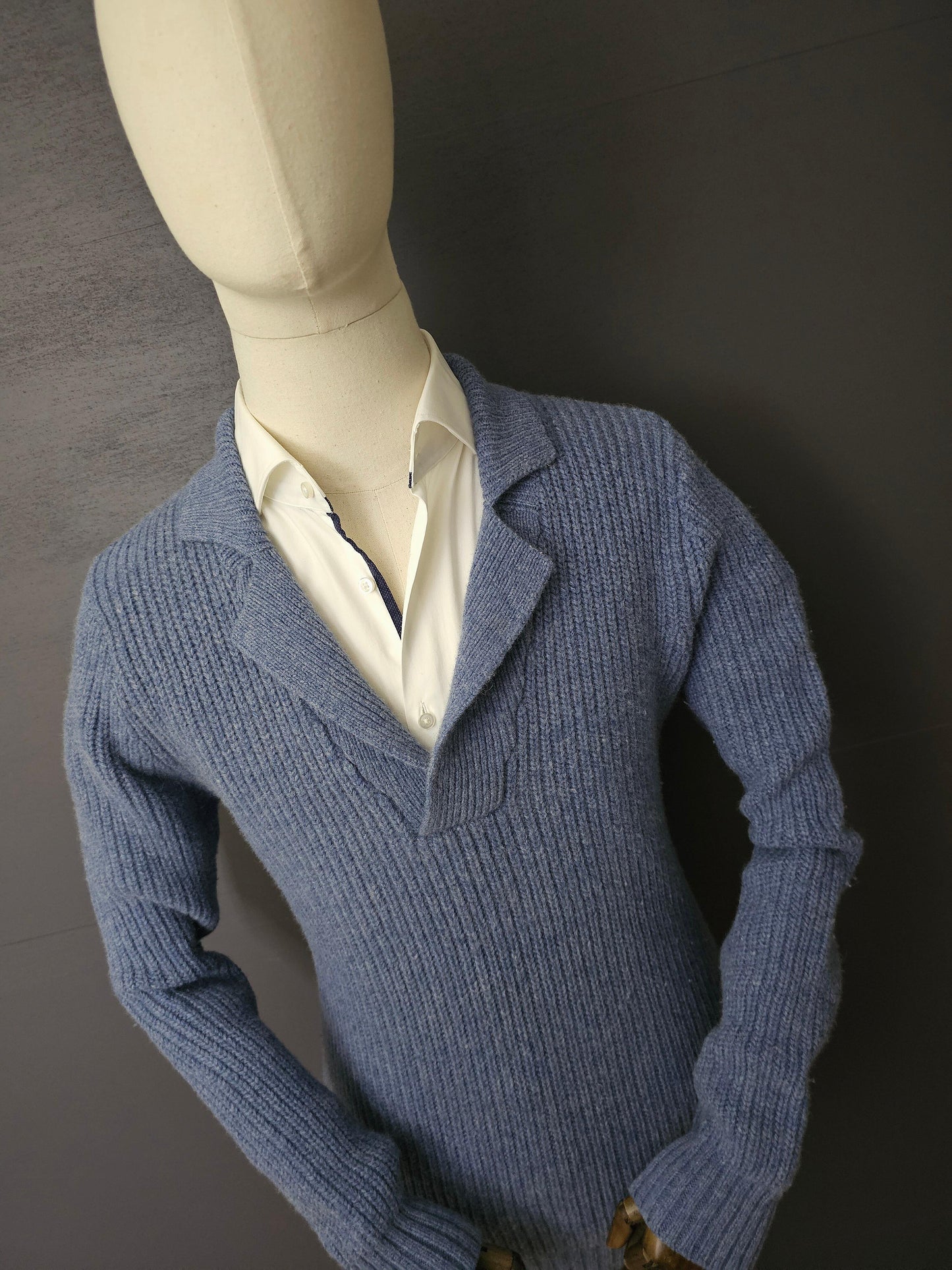 GANT Vintage Rugger Lambswool V-Neck Sweater