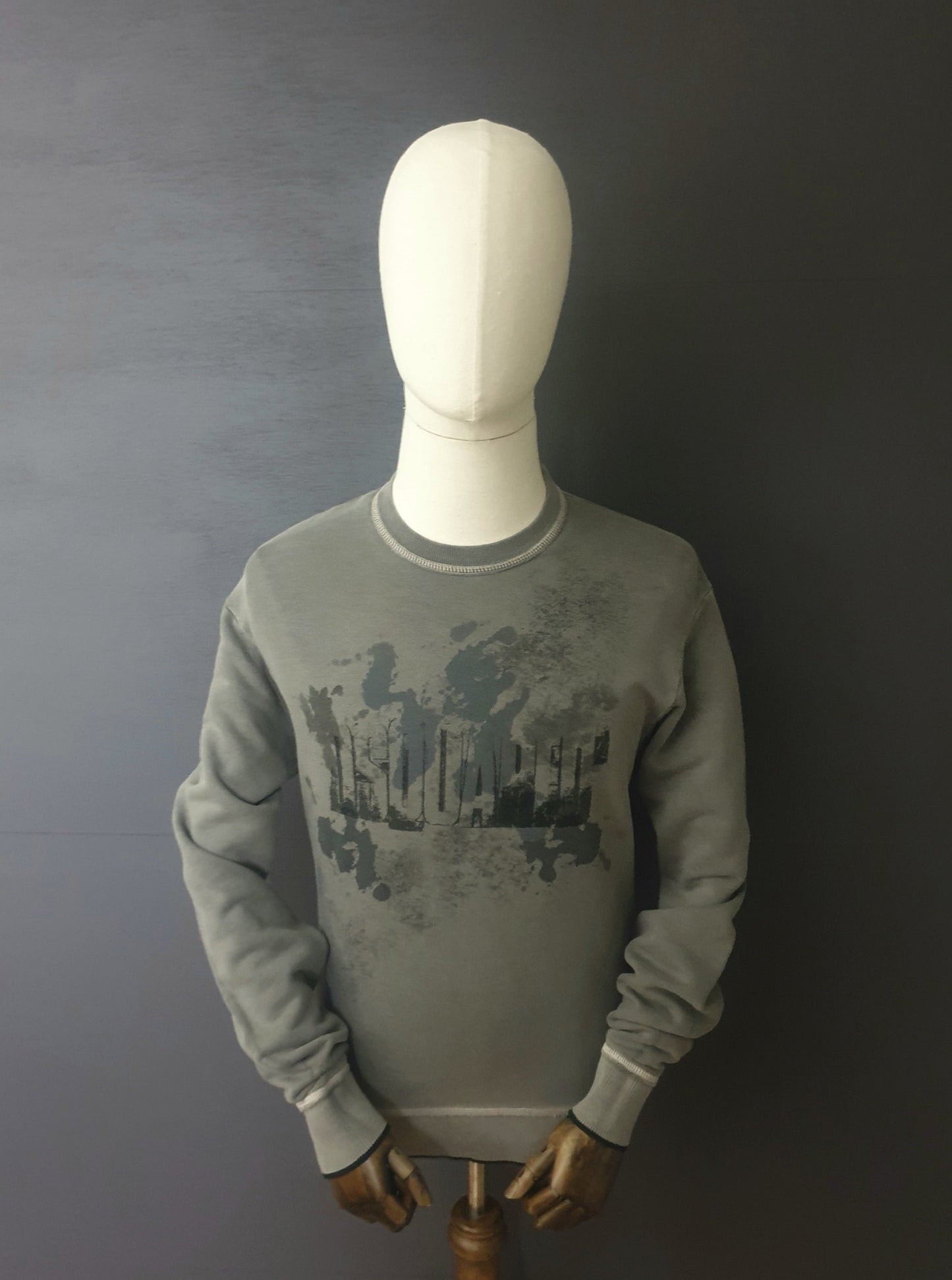 DSQUARED2 Spray Graffiti Distressed Sweatshirt