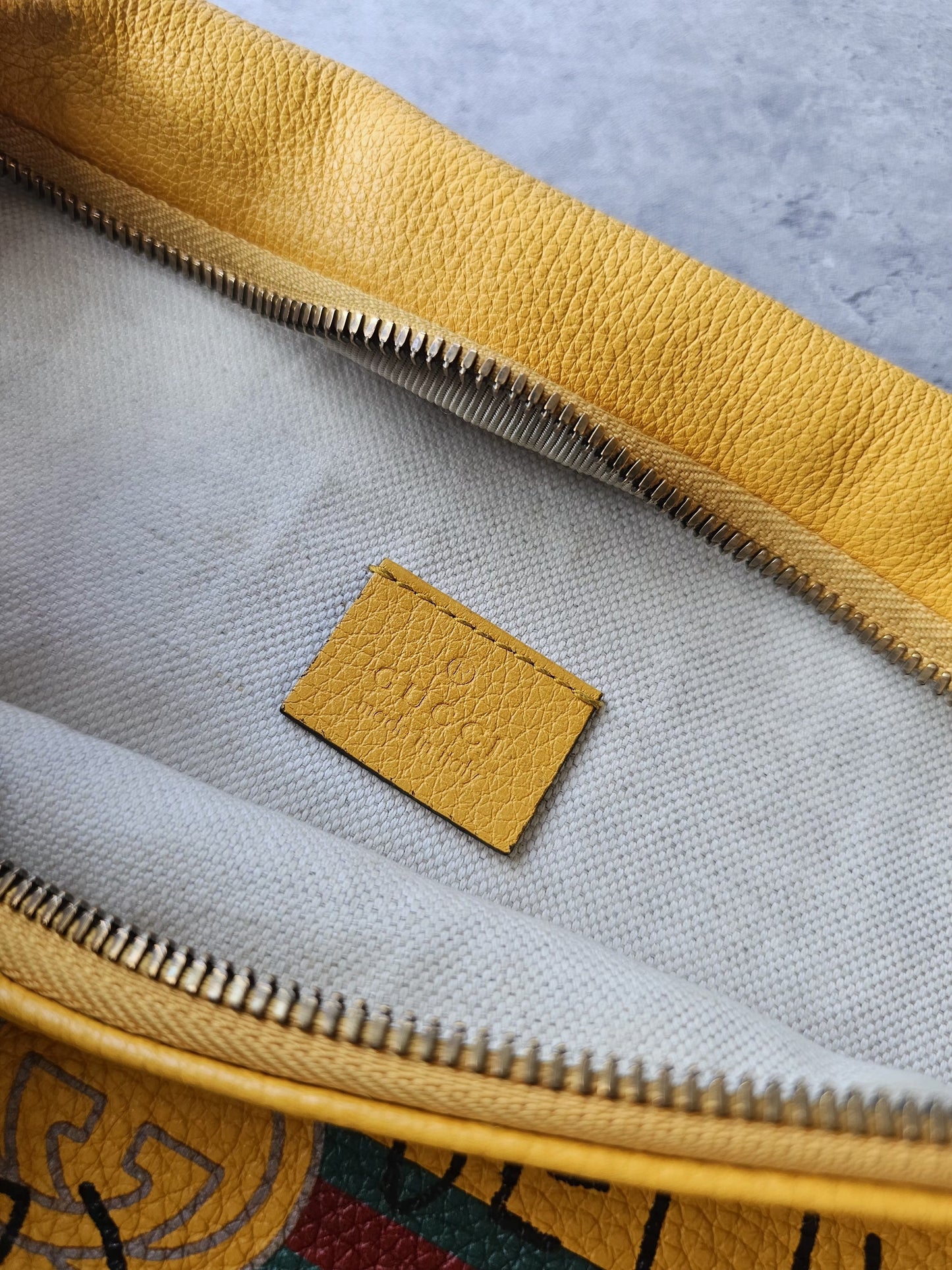 GUCCI Coco Capitan Vintage Leather Belt Bag 2017