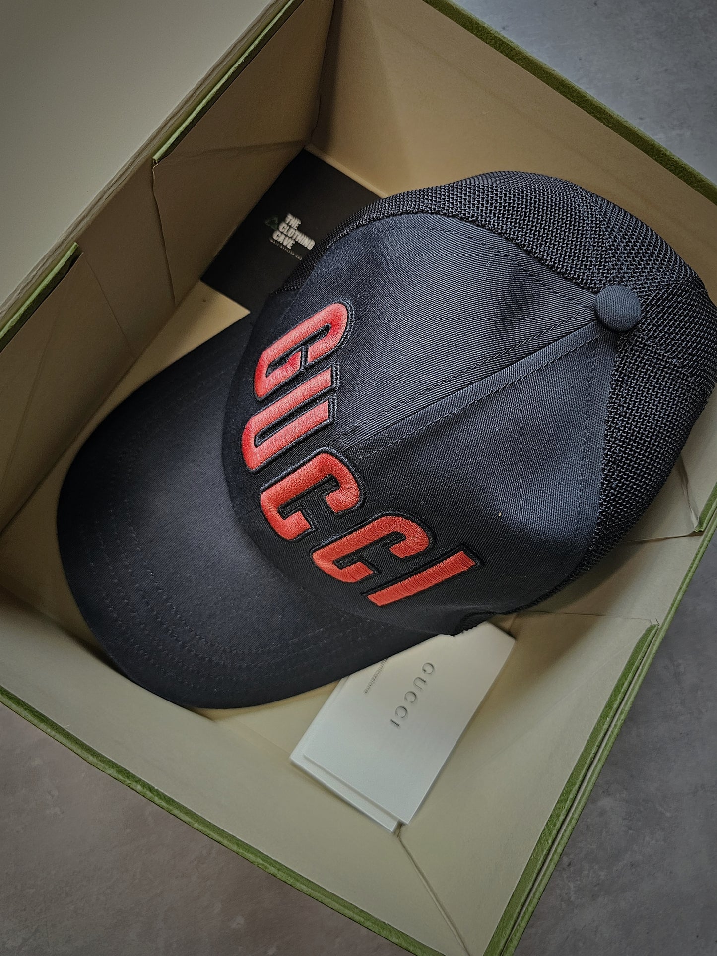 GUCCI Red Logo Mech Baseball Cap