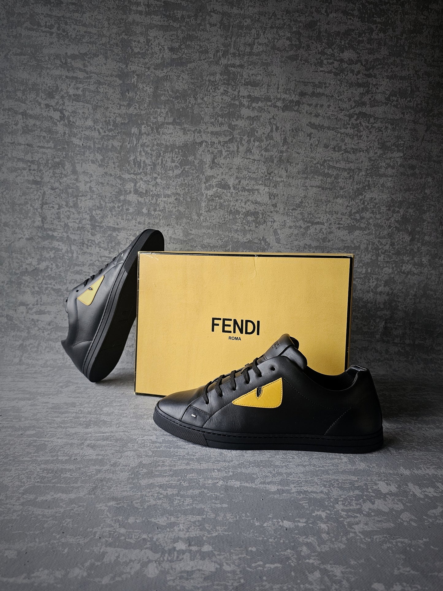 FENDI Low-Top Leather Bug Eye Sneakers