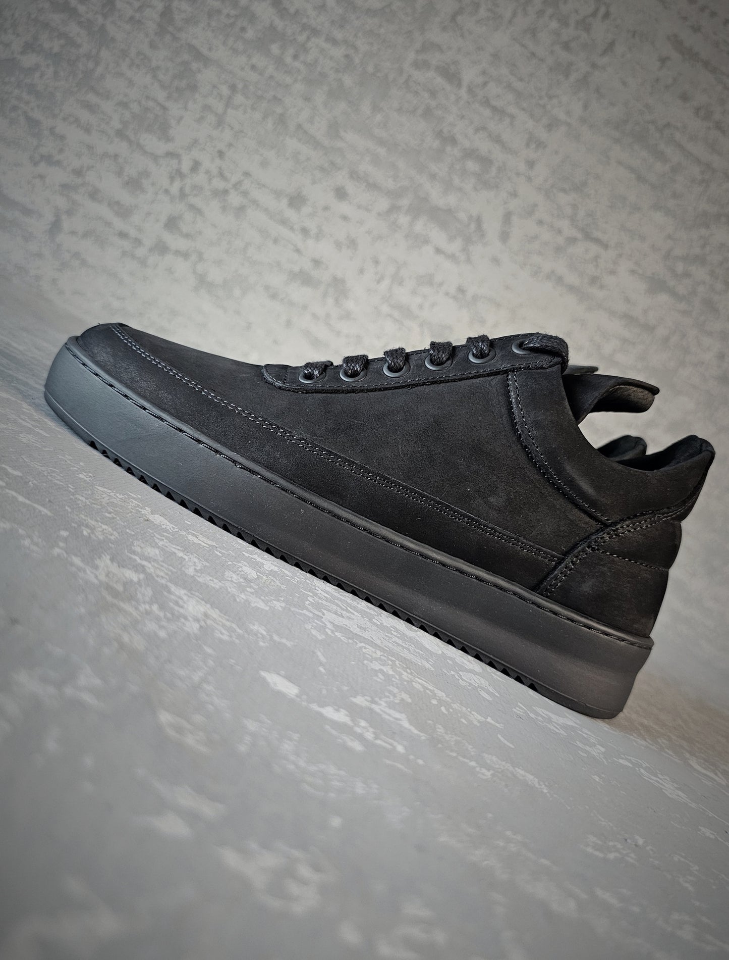 FILLING PIECES Low Top Ripple Nubuck Sneakers