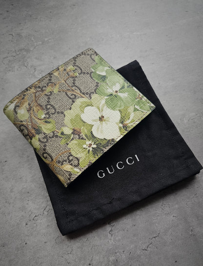 GUCCI GG Supreme Monogram Blooms Bi-Fold Wallet