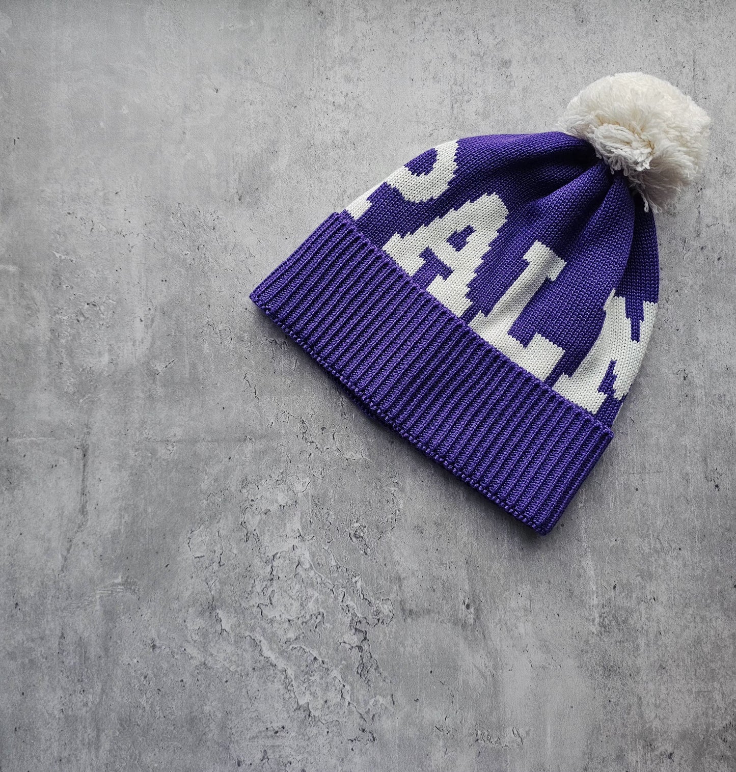 PALM ANGELS Logo Pompom Beanie Violet
