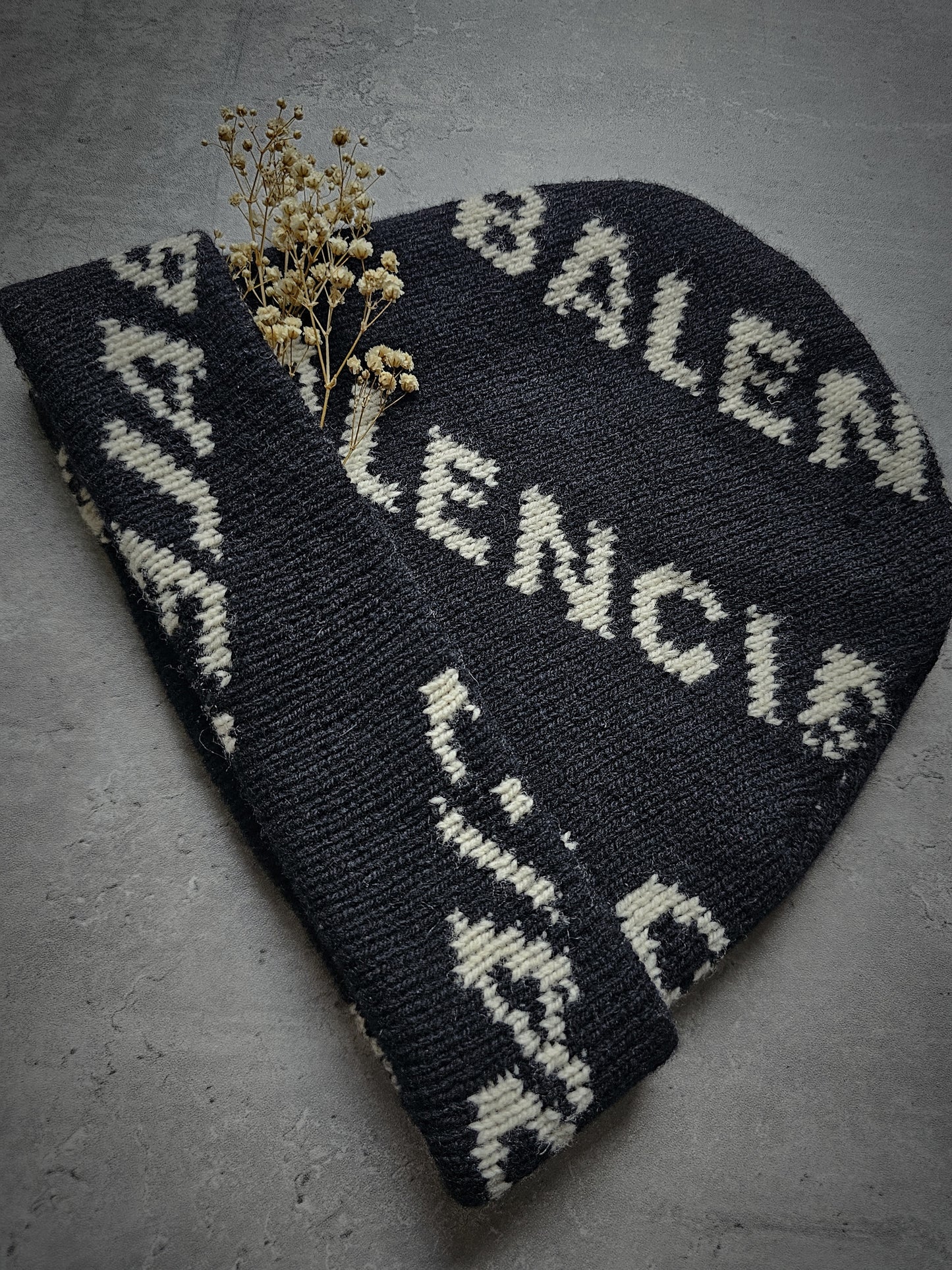 BALENCIAGA All-Over Logo Beanie Black