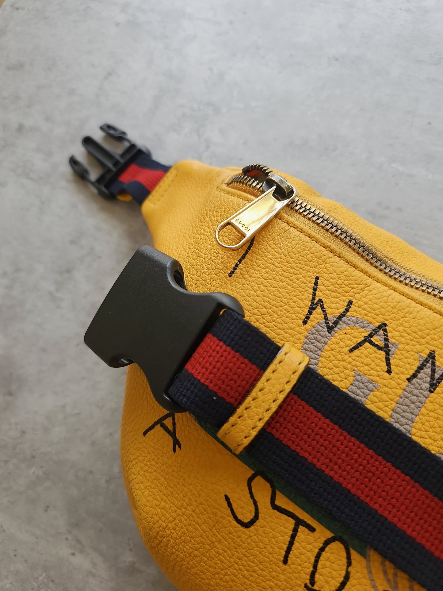 GUCCI Coco Capitan Vintage Leather Belt Bag 2017