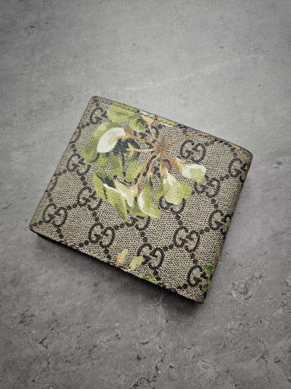 GUCCI GG Supreme Monogram Blooms Bi-Fold Wallet