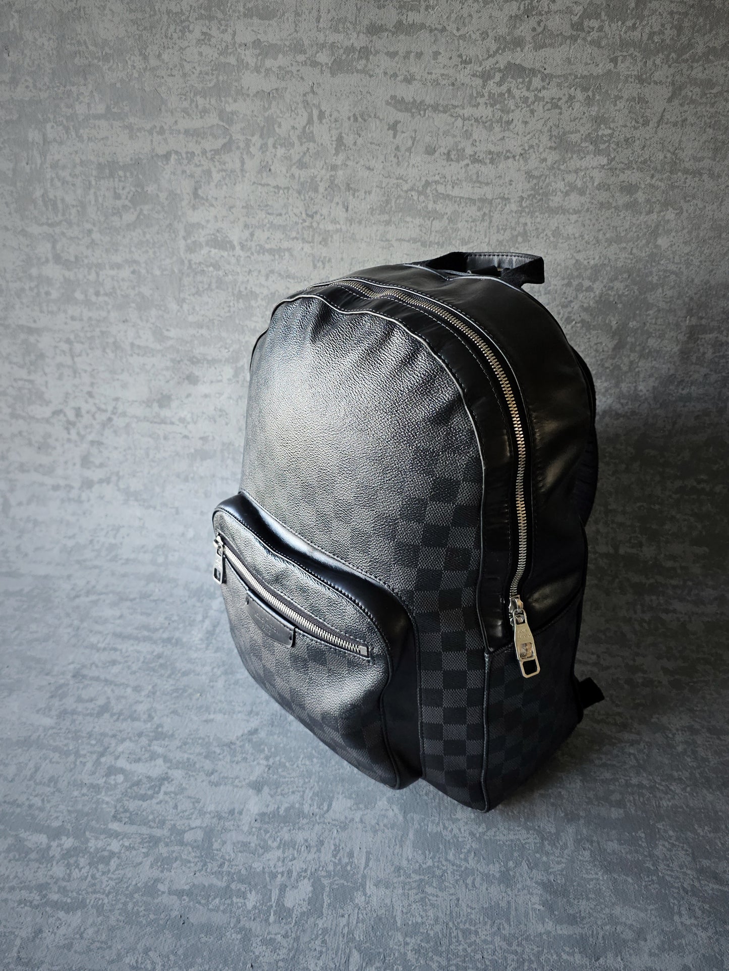 LOUIS VUITTON Josh Damier Graphite Backpack