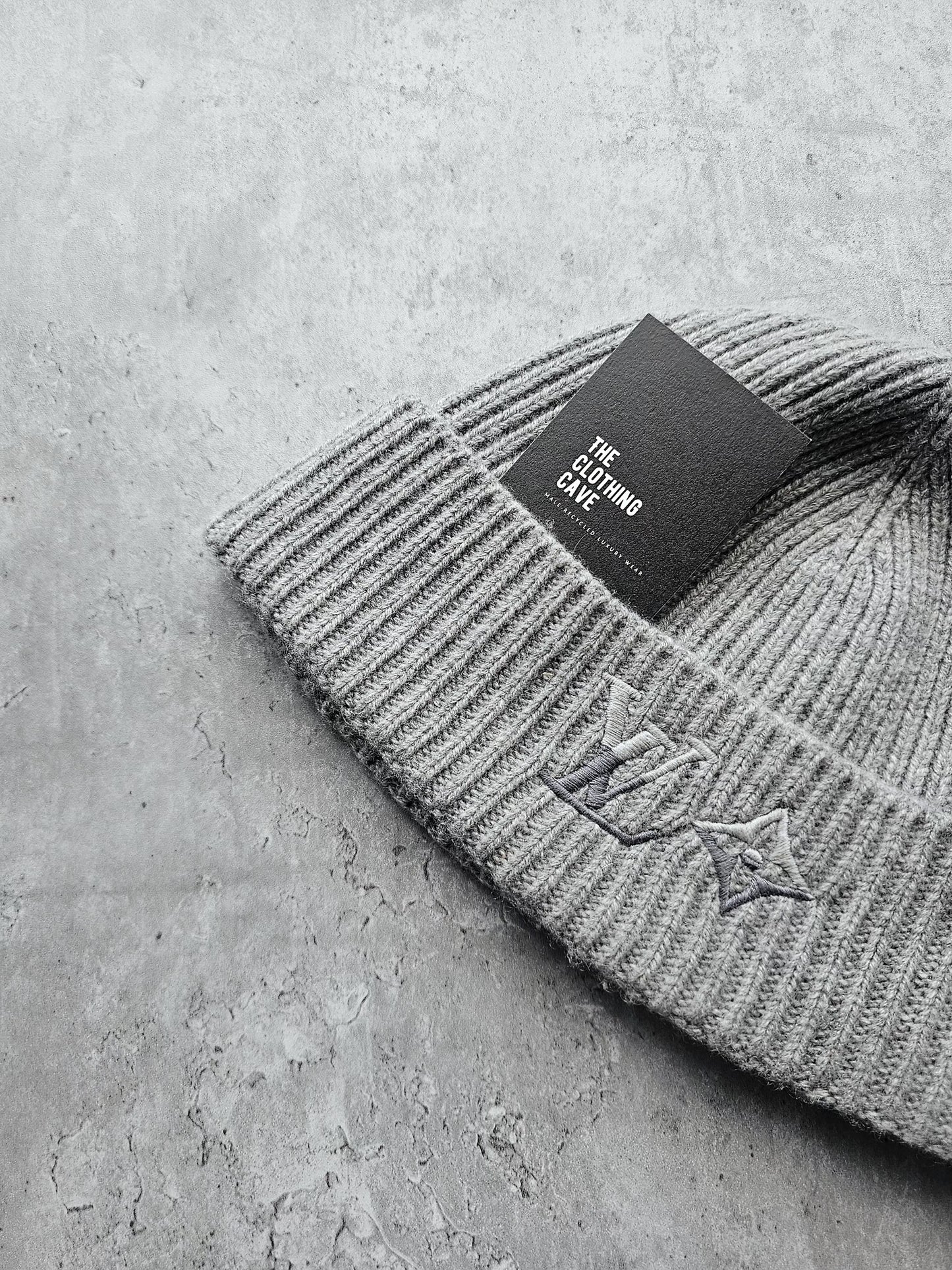 LOUIS VUITTON Dual Beanie Grey