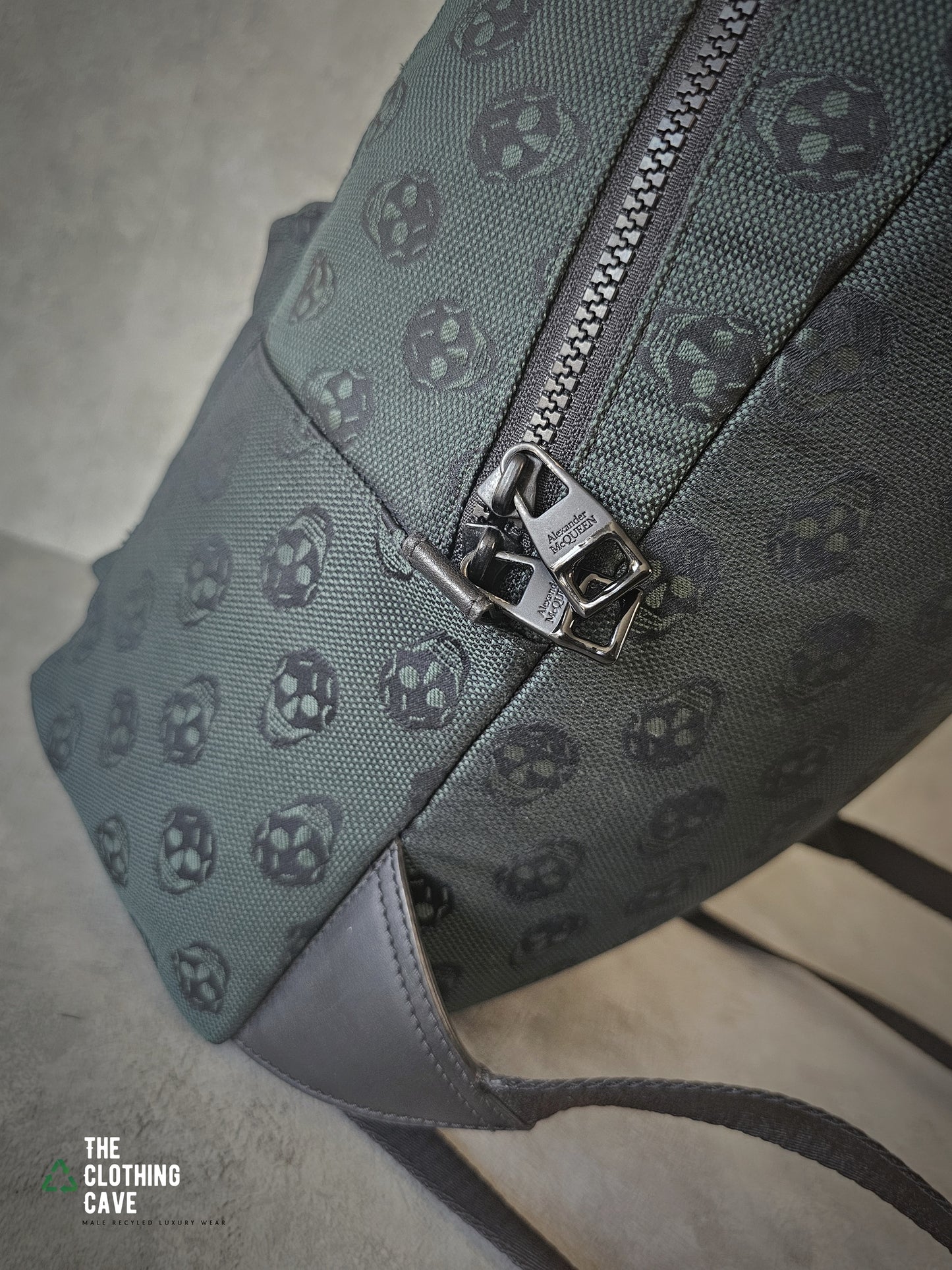 ALEXANDER MCQUEEN  Metropolitan Skull Backpack