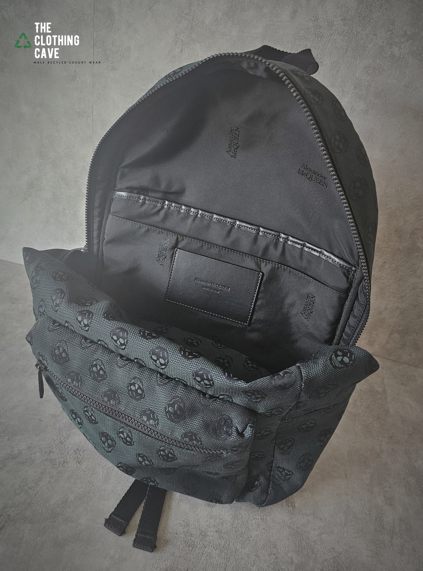 ALEXANDER MCQUEEN  Metropolitan Skull Backpack