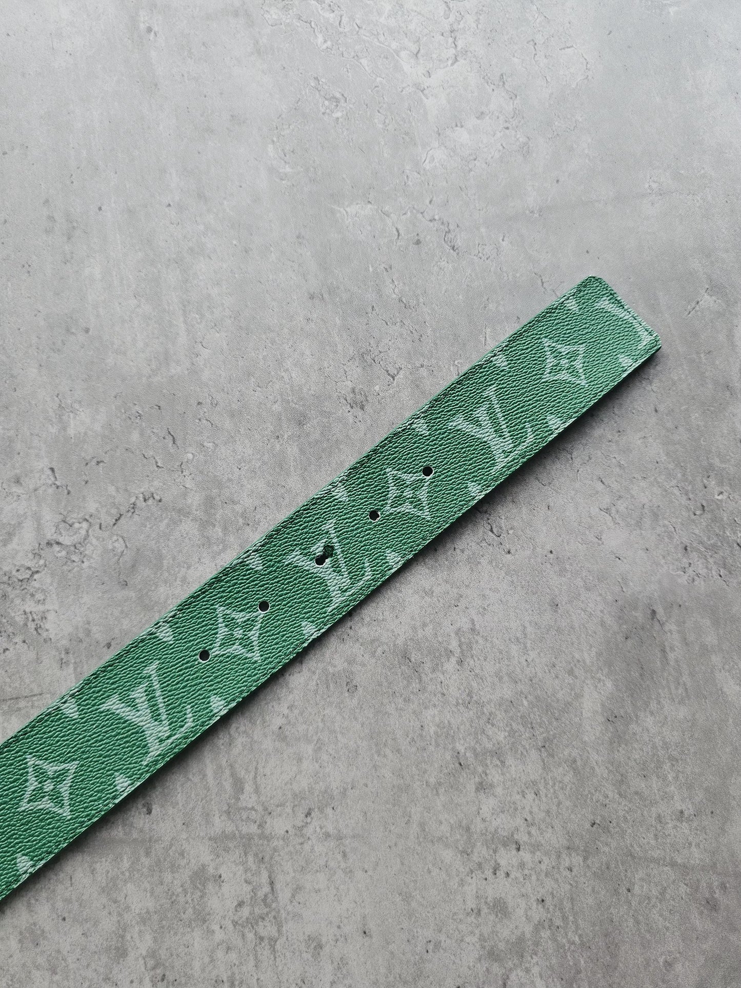 LOUIS VUITTON LV Monogram 40mm Reversible Green Belt