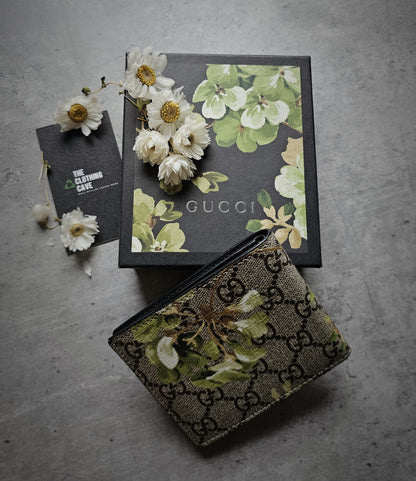 GUCCI GG Supreme Monogram Blooms Bi-Fold Wallet