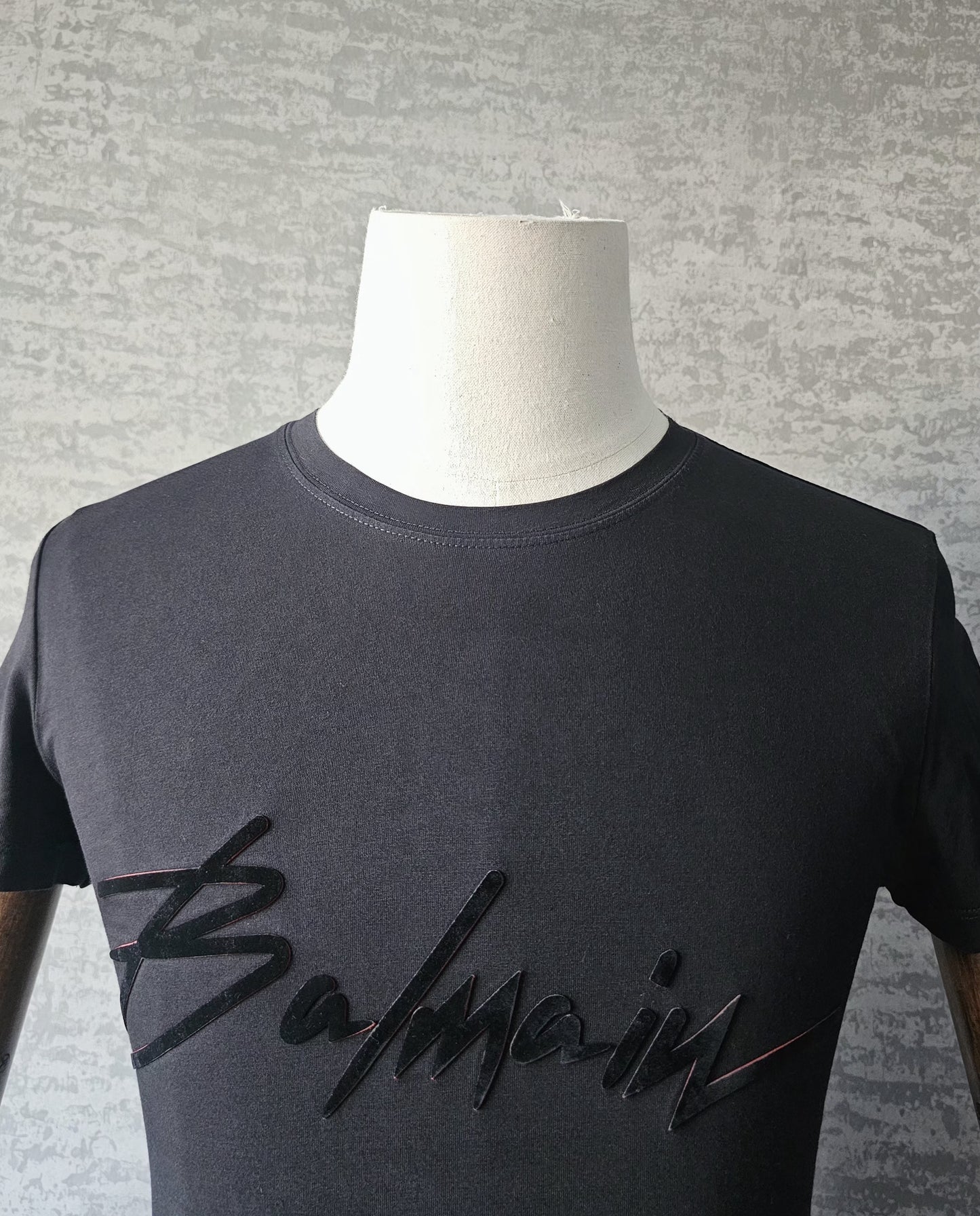 BALMAIN Exclusive Signature Logo T-Shirt