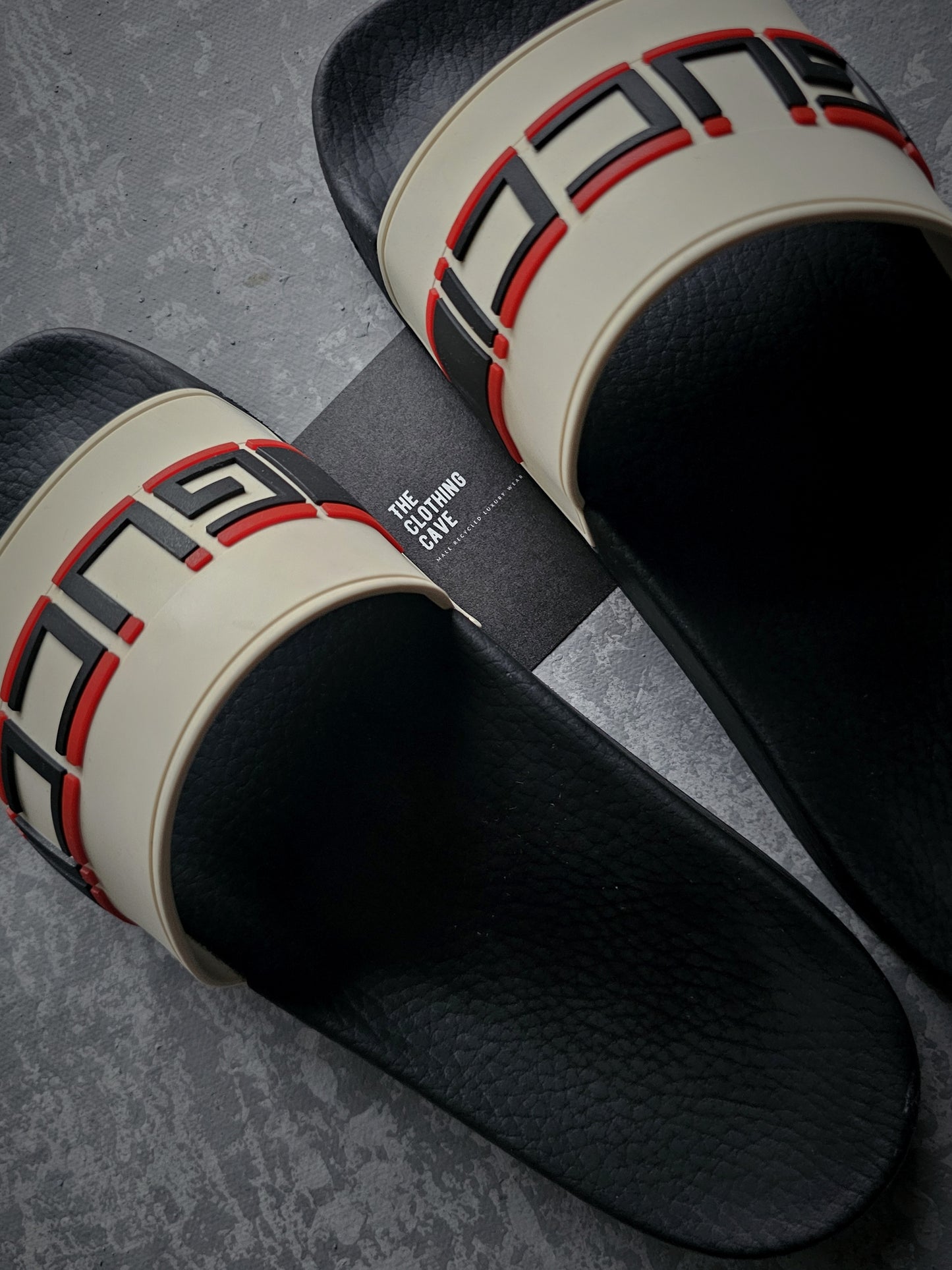 GUCCI Blk/white Nastro Rubber Slides