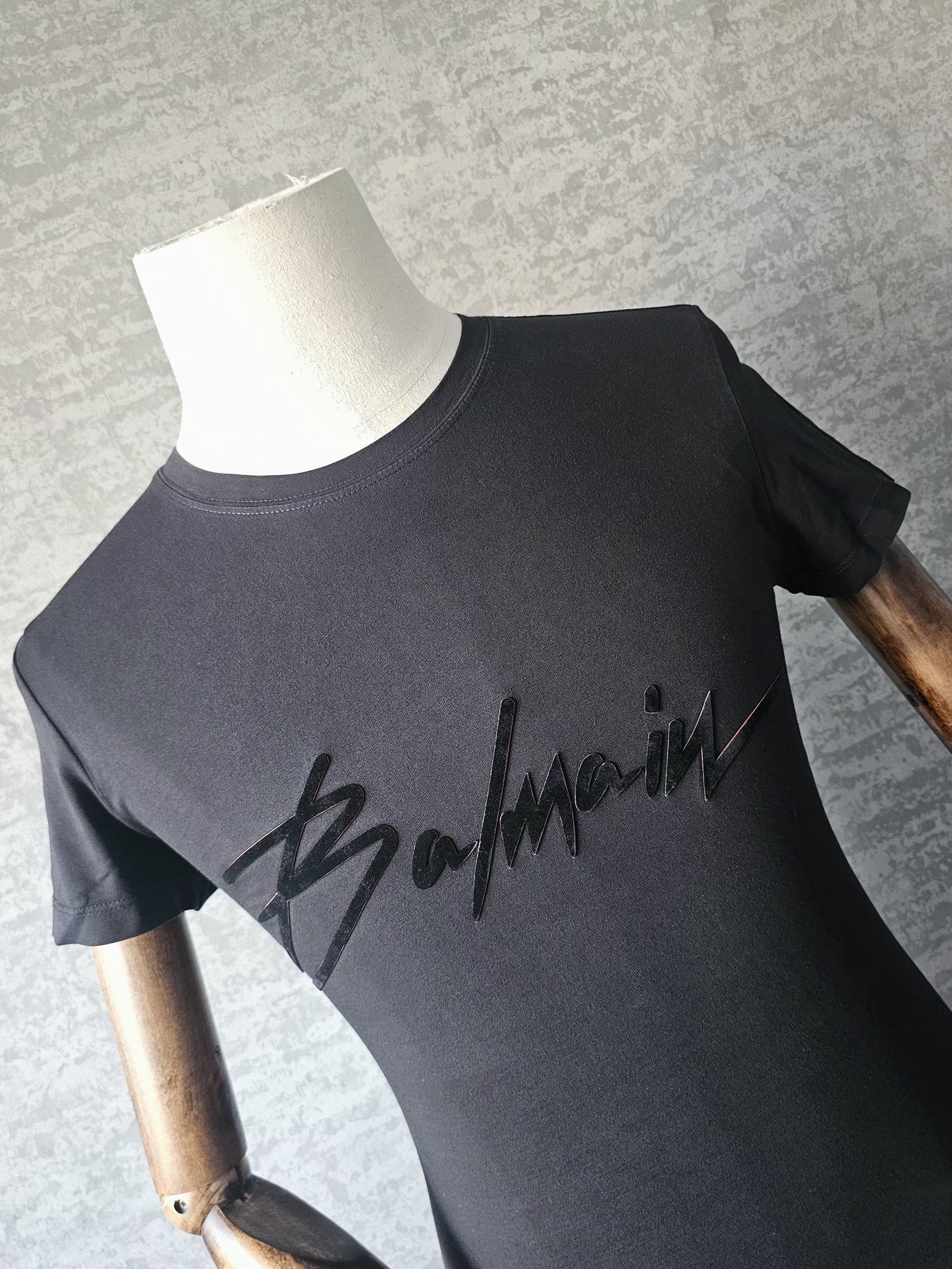 BALMAIN Exclusive Signature Logo T-Shirt