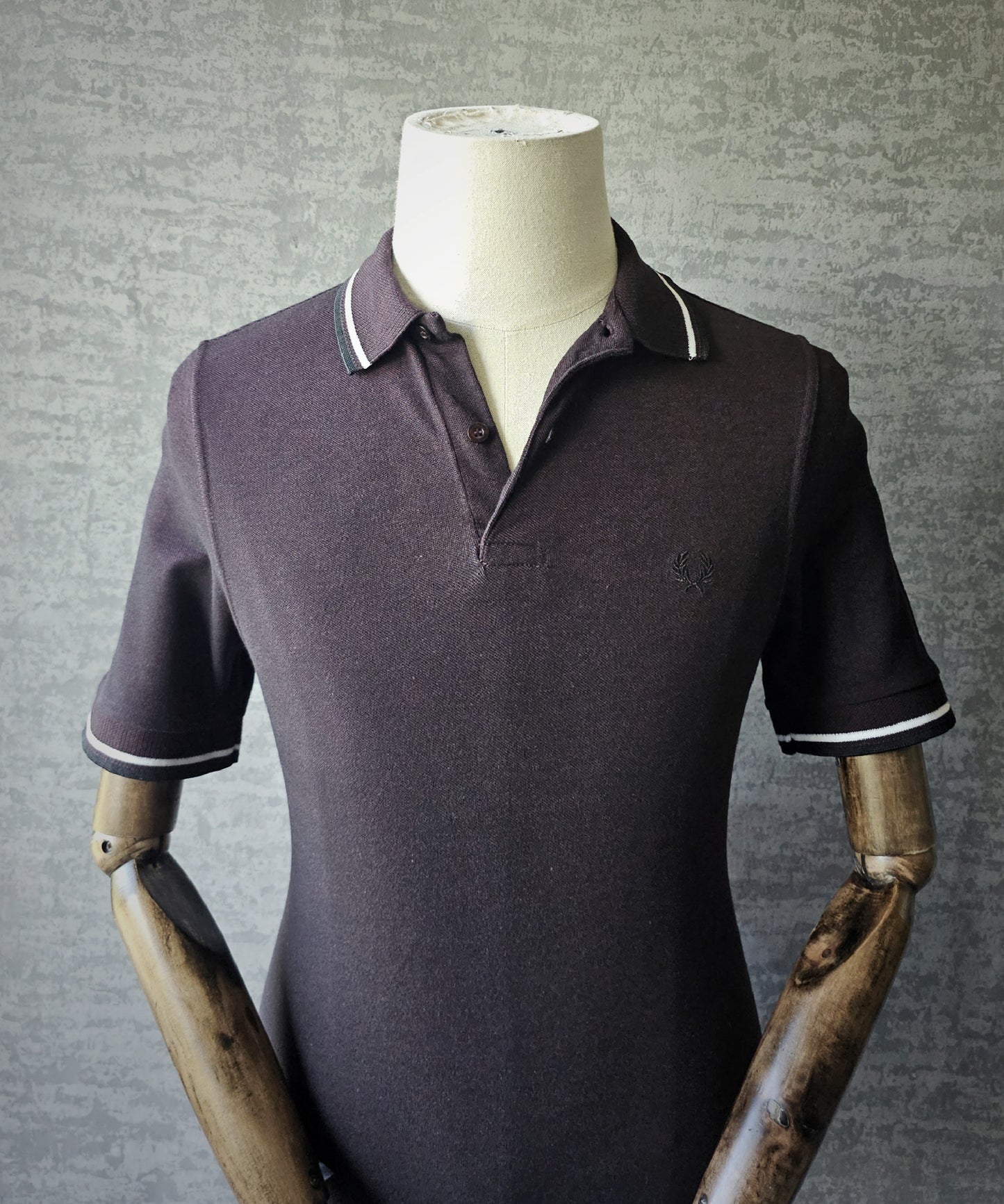FRED PERRY M12 Polo Shirt in Burgundy