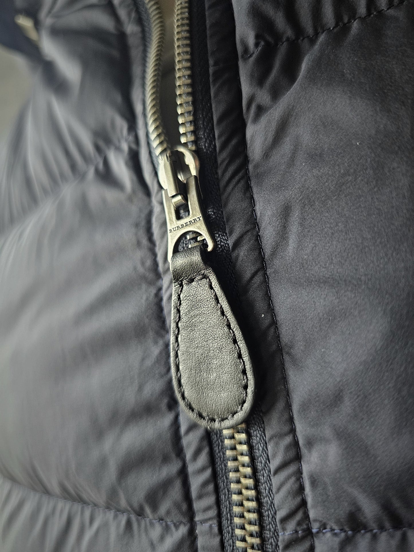 BURBERRY Detachable Hood & Sleeve Puffer Jacket/Gilet